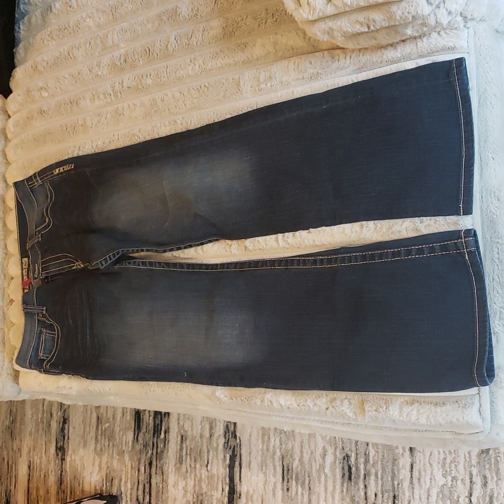 Buckle Jeans